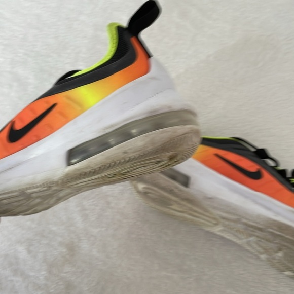 Nike Air Max Axis Premium ‘Sunset’ Sz 6 youth - Picture 11 of 12
